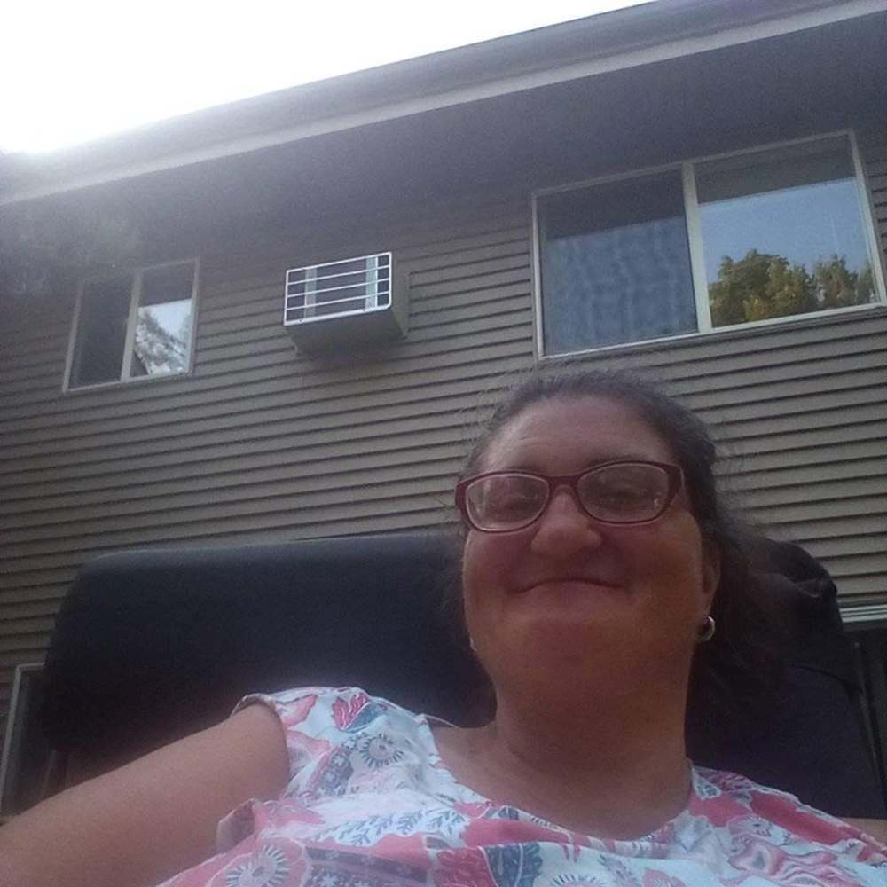 Meet your Posher, Evy